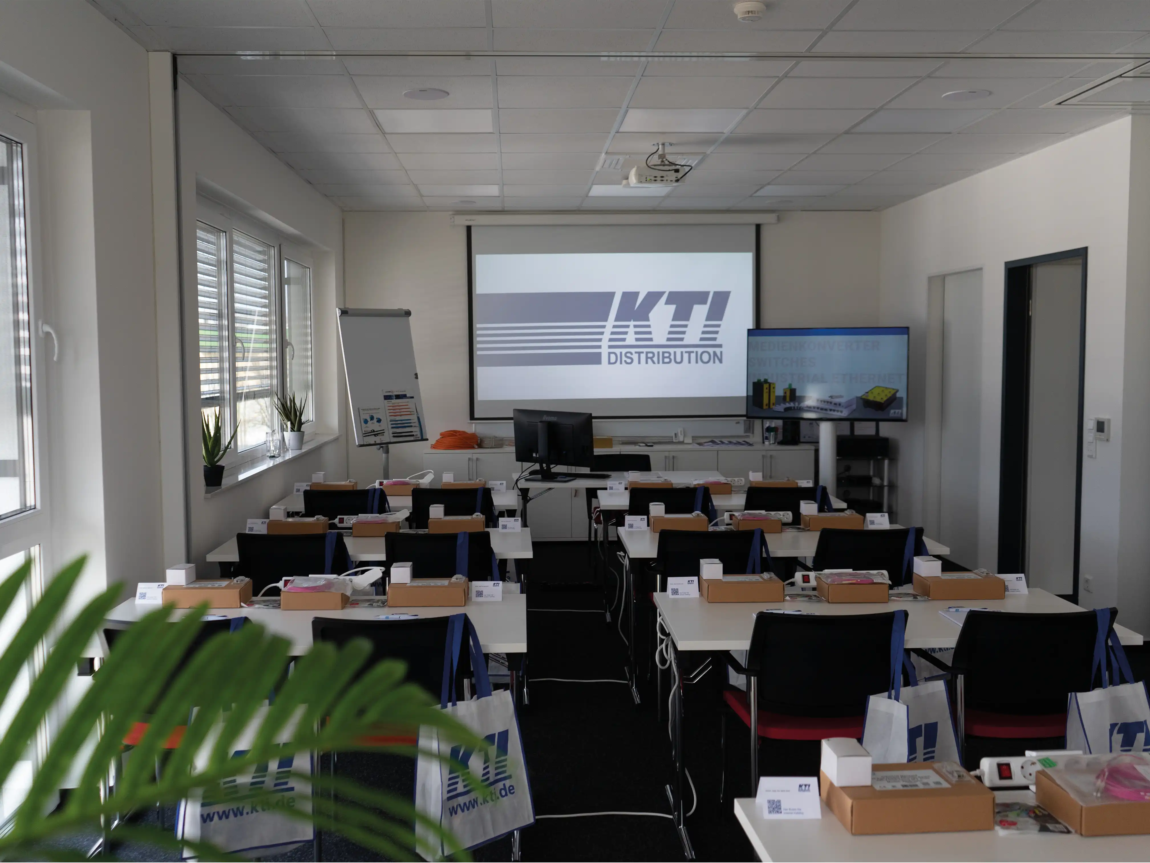 Avanis Academy - Basic of active network technology training
