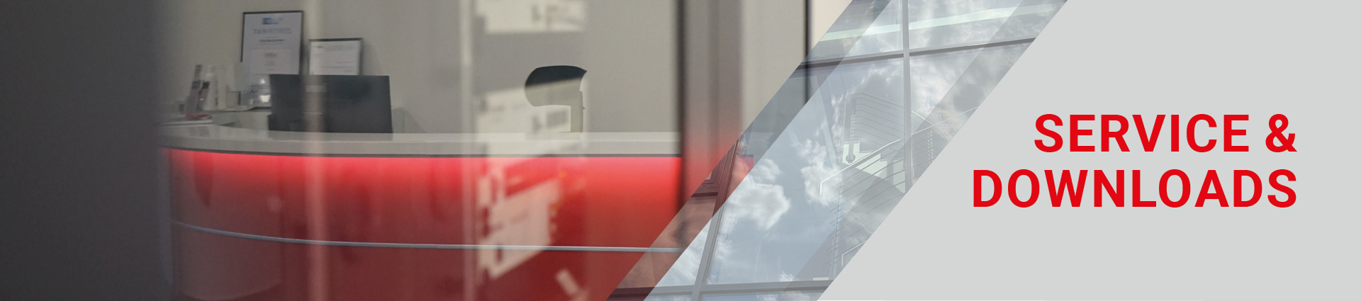 Services & Downloads Banner - Avanis GmbH