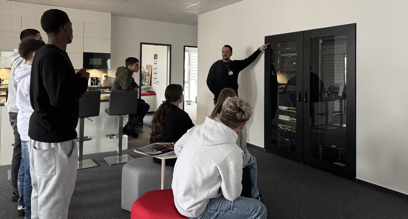 Presentation of the server cabinet
