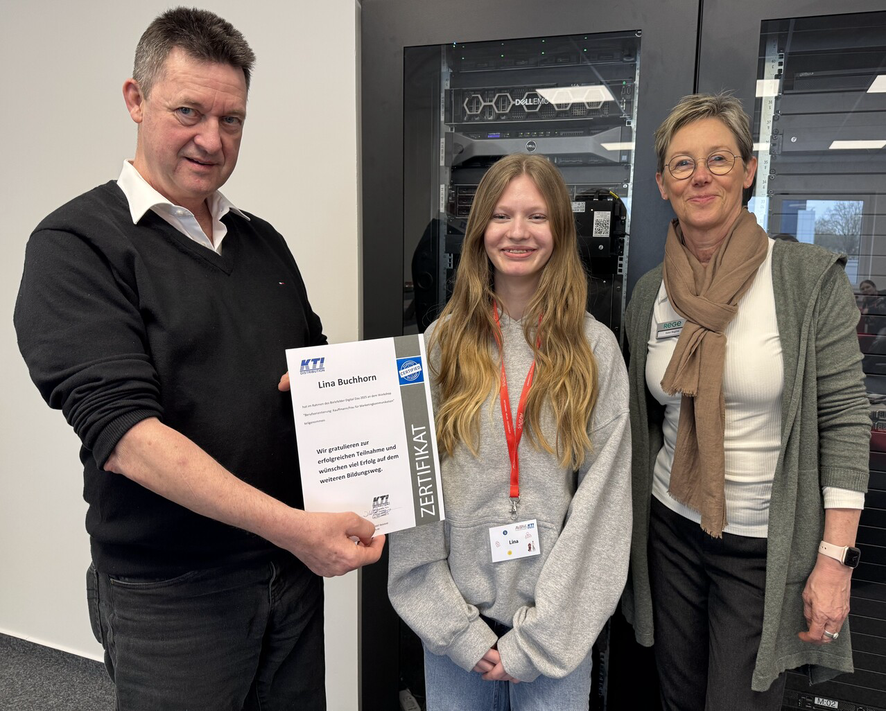 Presentation of the certificate of participation