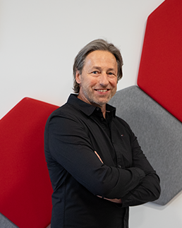 Thomas Passlack -  Management